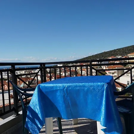 Aparthotel With A View Skála Marión
